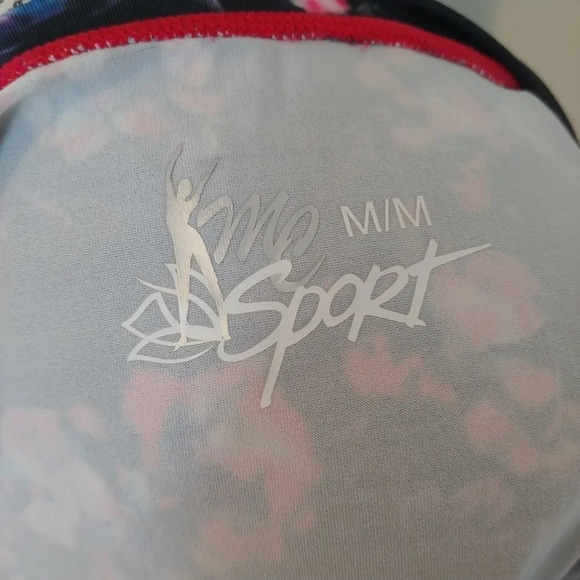 ME Sport Activewear Shirt with  Mesh Cutouts, M - Picture 6 of 7